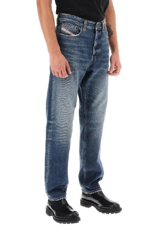 Christmas Jeans for Seasonal -d-macs' loose jeans with straight cut