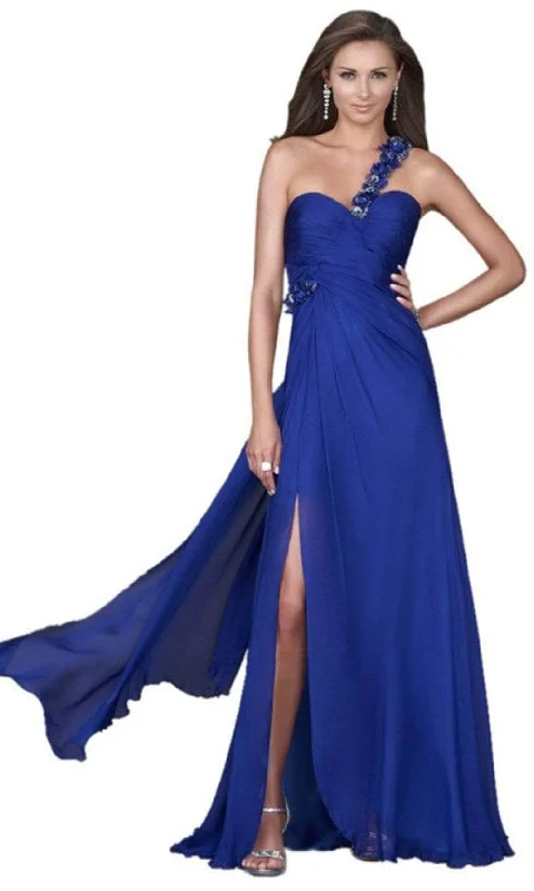 Plus size dresses for office chic stay crisp -La Femme - 16659 One Shoulder Braded Strap Sweetheart Evening Gown