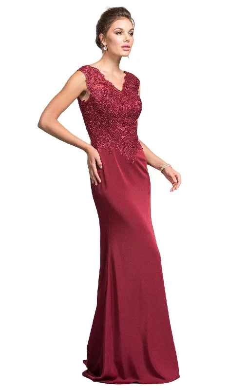 Plus size dresses with scoop necklines feel classic -Aspeed Design - Embroided V-neck Sheath Prom Dress