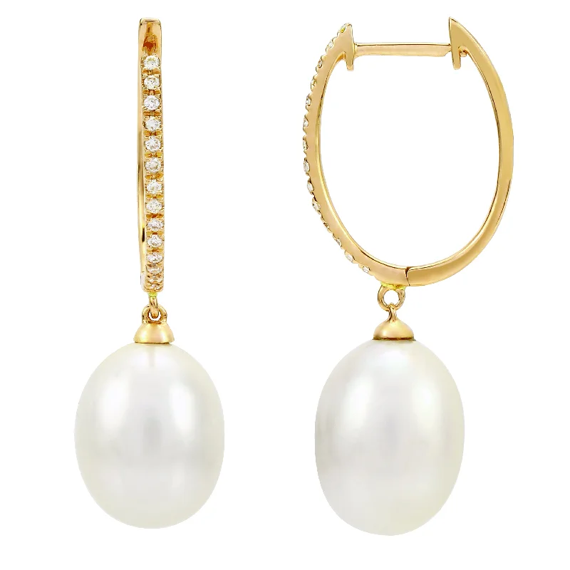 Best hoop earrings with vintage-style detailing for a nostalgic and timeless look-Pearl Dangle Oval Huggies