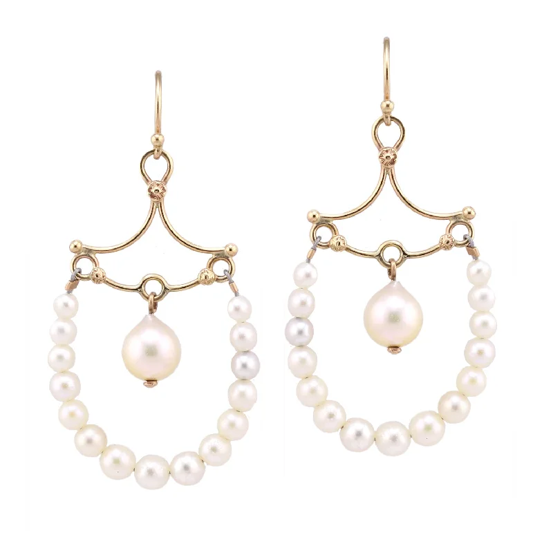 Best hoop earrings with gemstone accents for a colorful and elegant appearance-Vintage Pearl Chandelier Earring